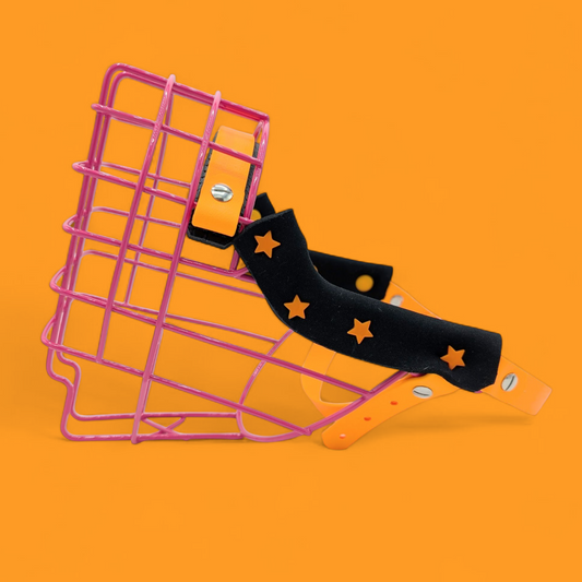 Maulkorb Riesenschnauzer Hündin in Magenta *Sale*